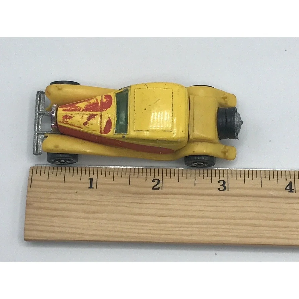 Mattel Hot Wheels Yellow & Red '37 Bugatti 1/64 Diecast Car‎ 1980